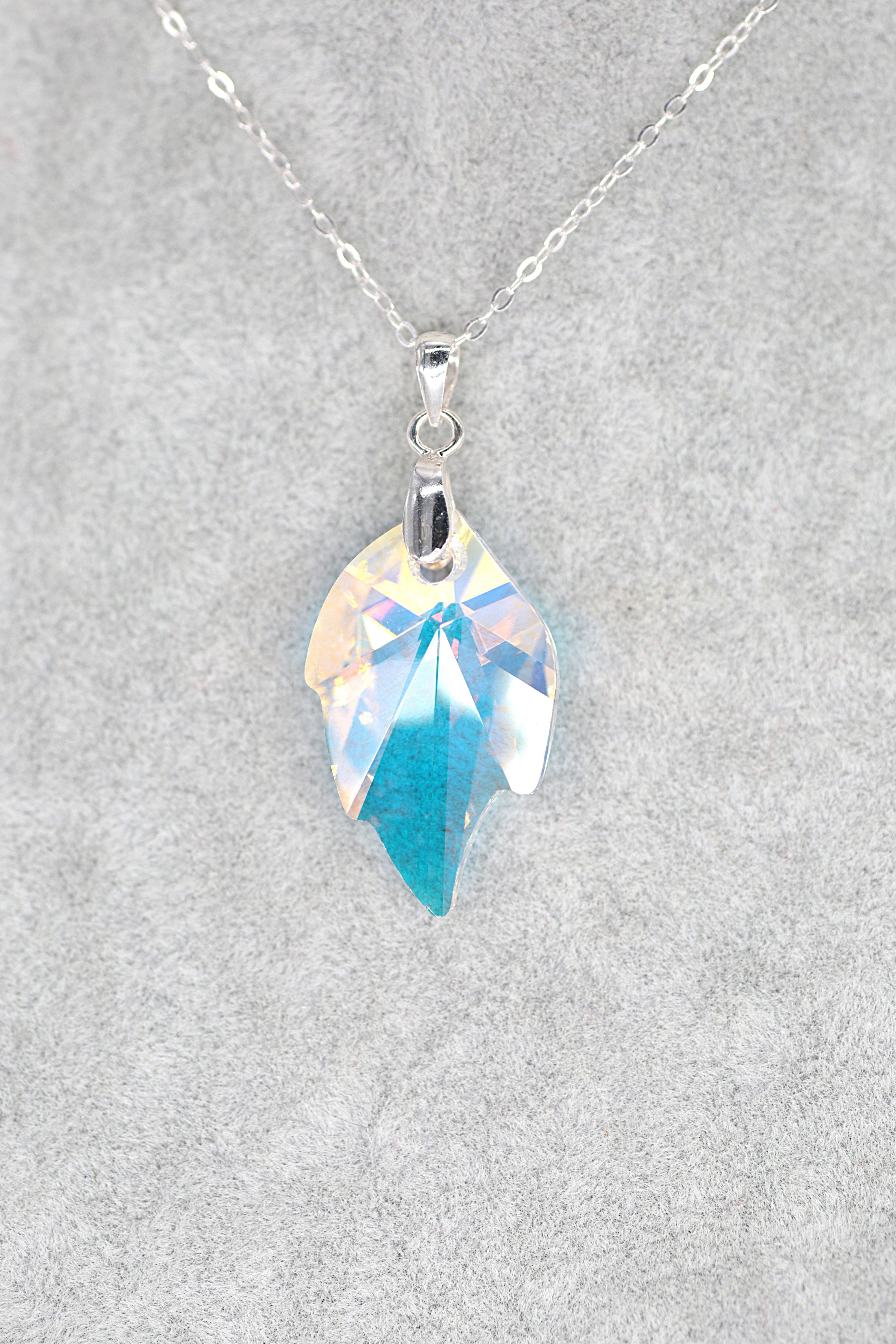 Leaf Pendant - Jungle Jewels