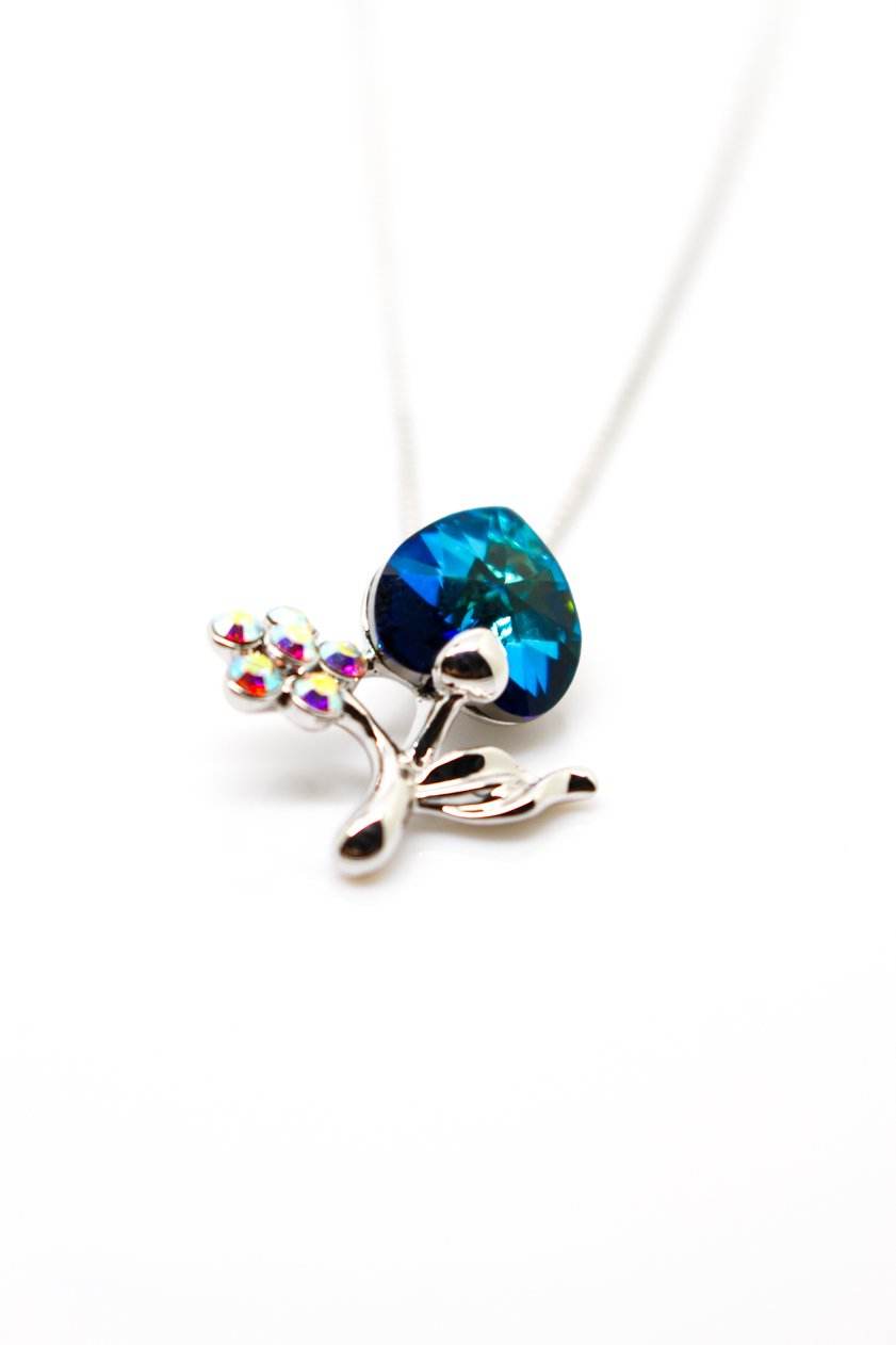 Heart Flower Pendant - Jungle Jewels