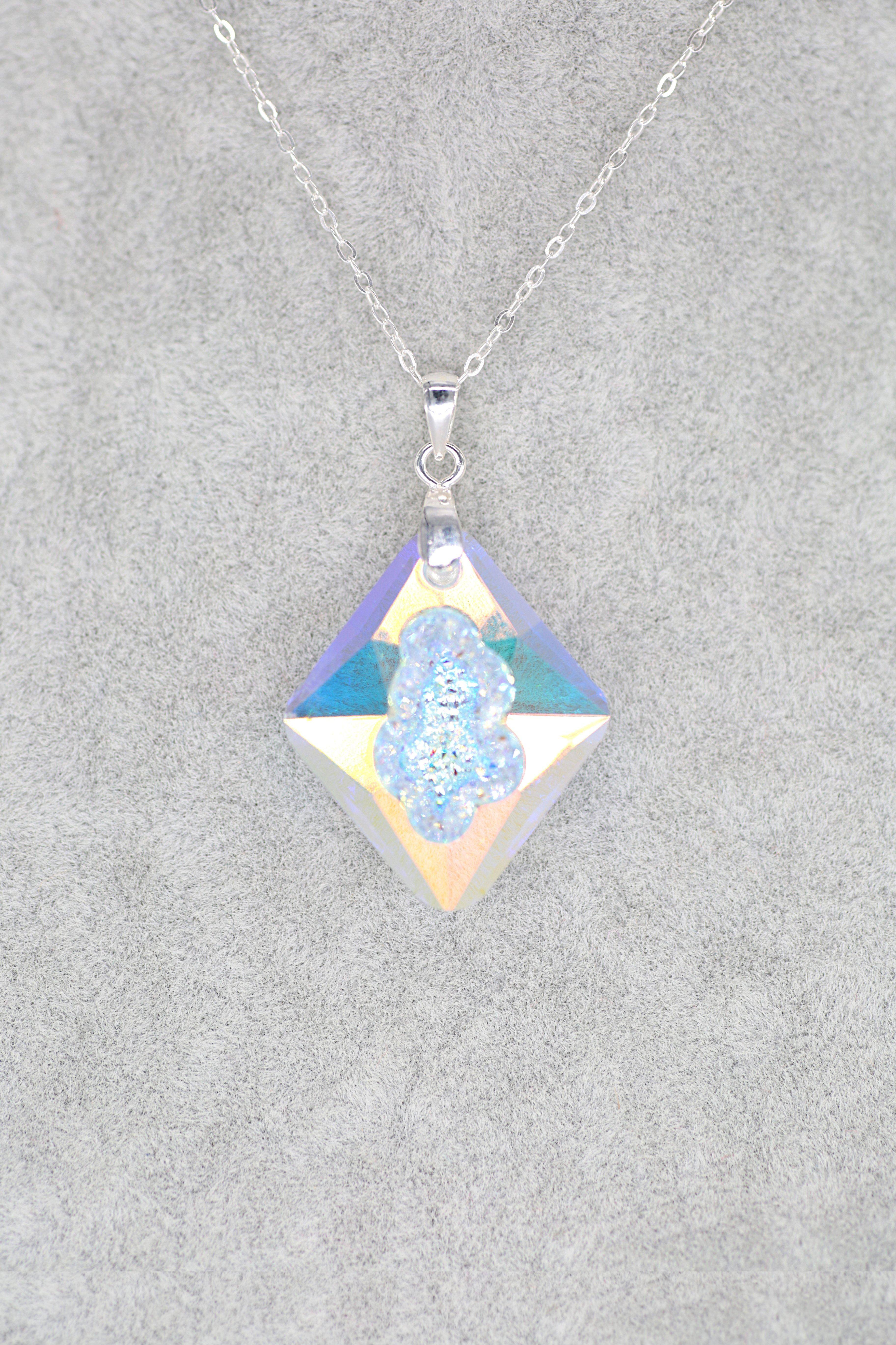 Cluster Kite Pendant - Jungle Jewels