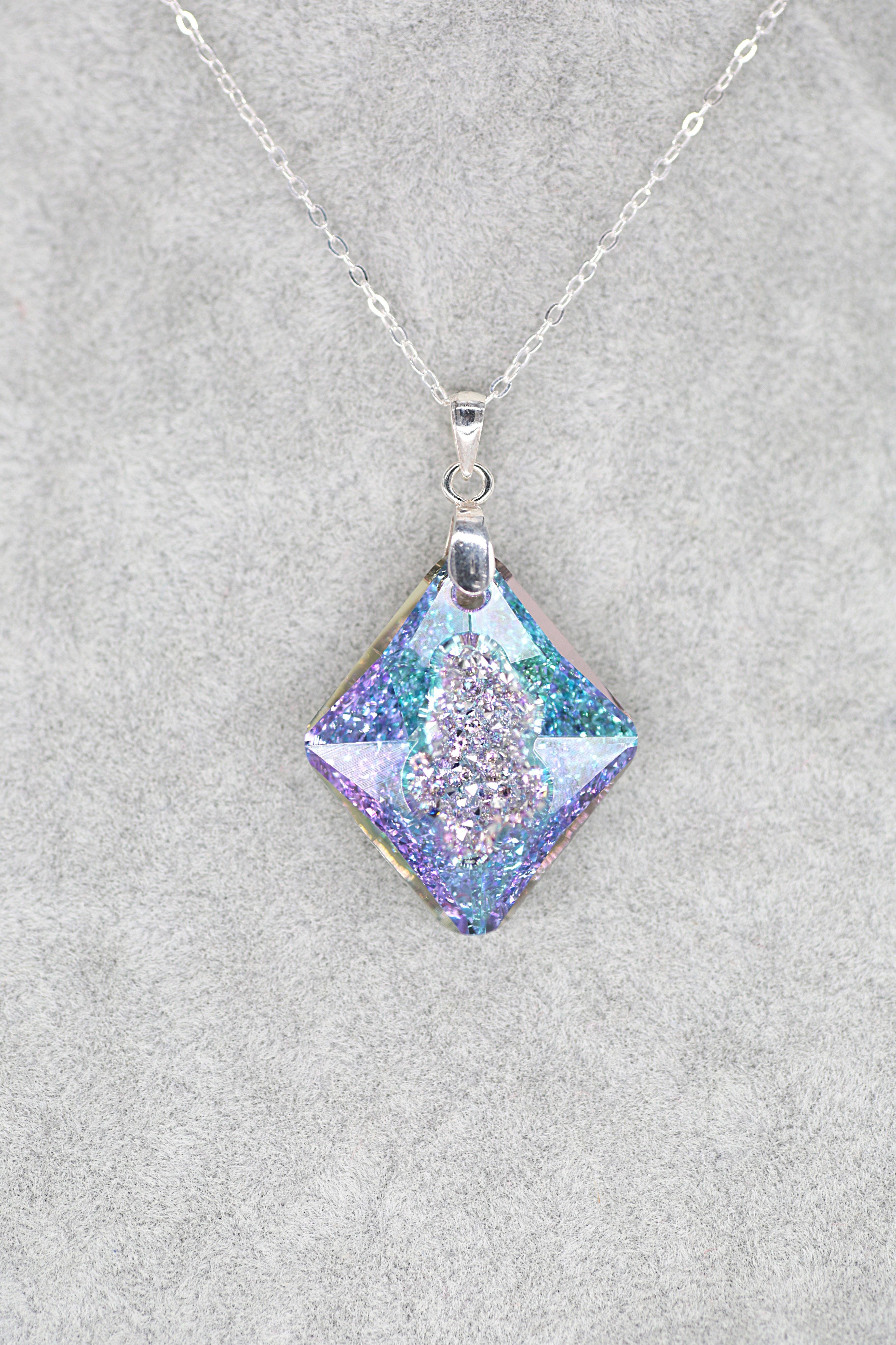 Cluster Kite Pendant - Jungle Jewels