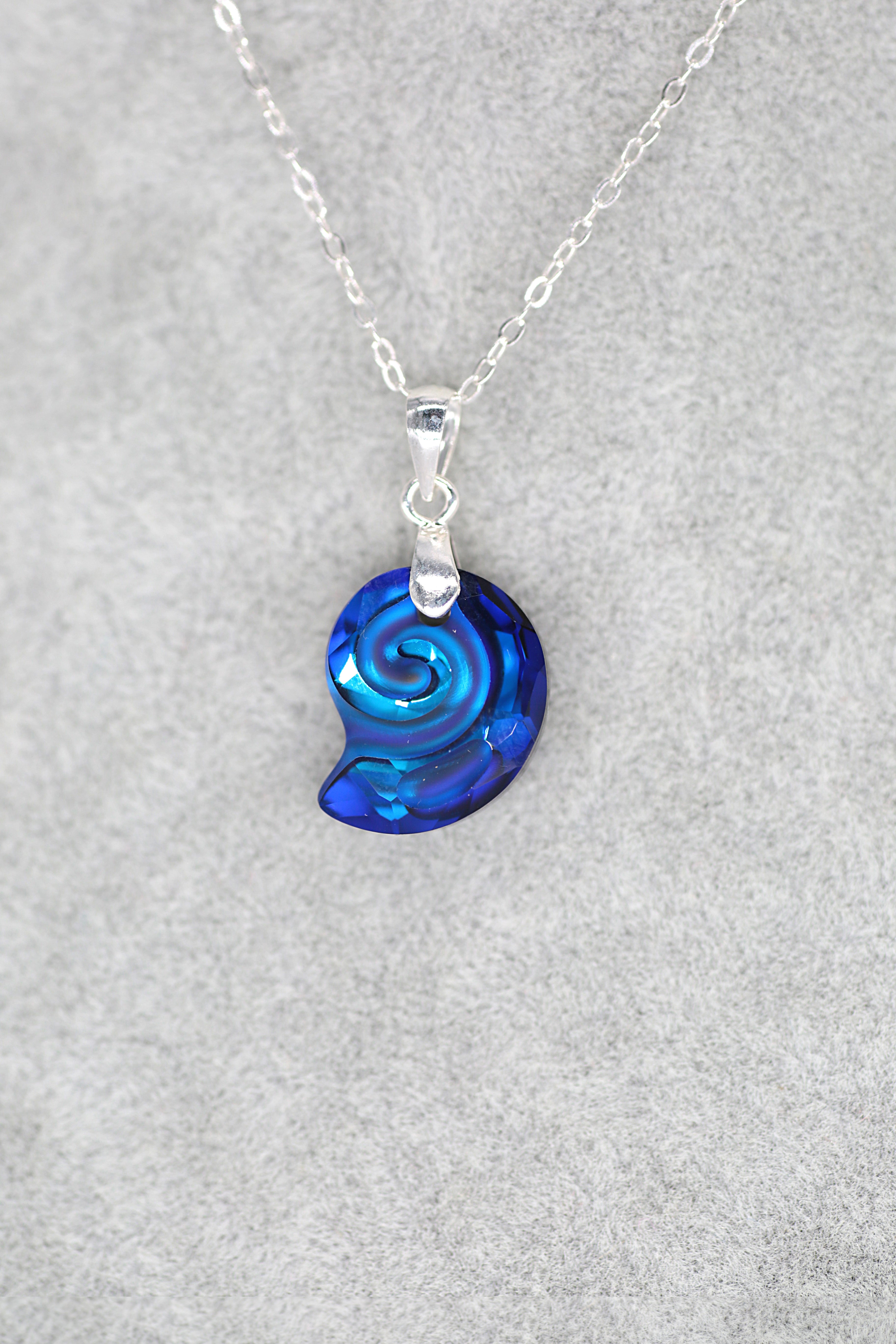 Sea Curl Pendant