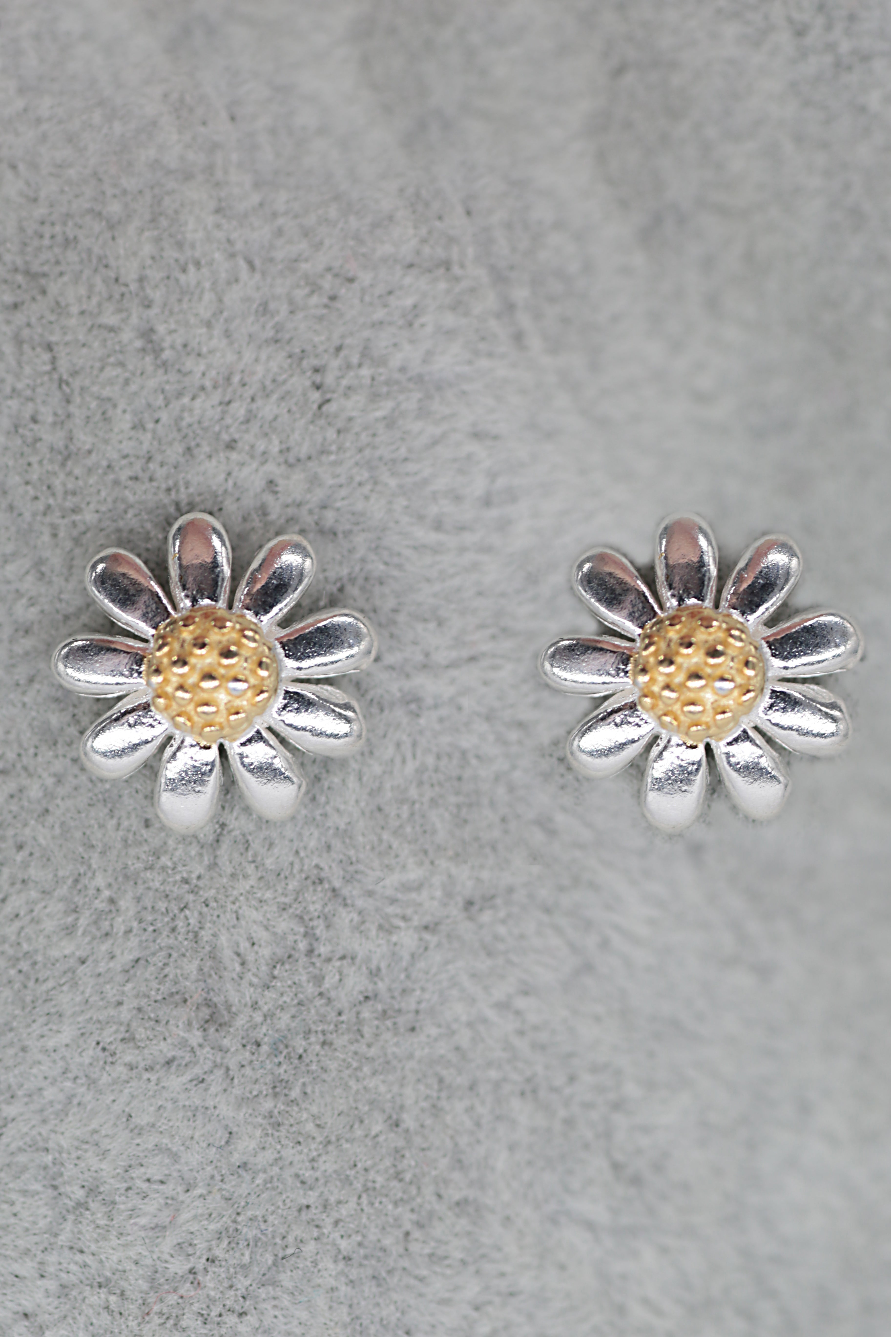 Flower Daisy Stud Earrings Sterling Silver